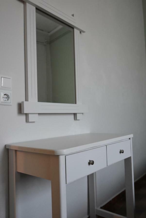 Rodi Retro Appartement Nauplion Buitenkant foto